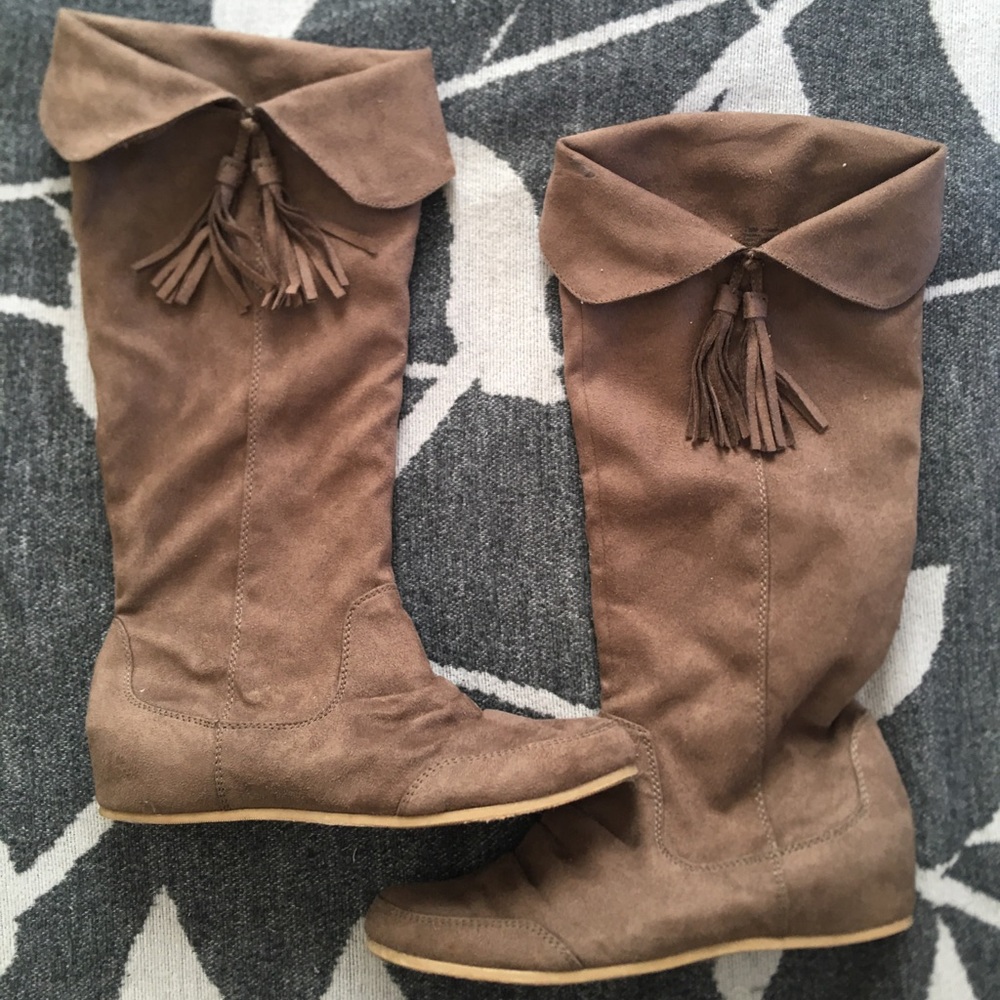 • MIA • Soft Platform Boots